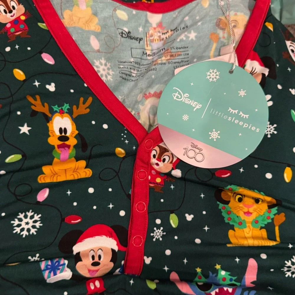 Little Sleepies Disney Christmas Party Women’s Pajama Long sleeve top size M NWT - Picture 2 of 2
